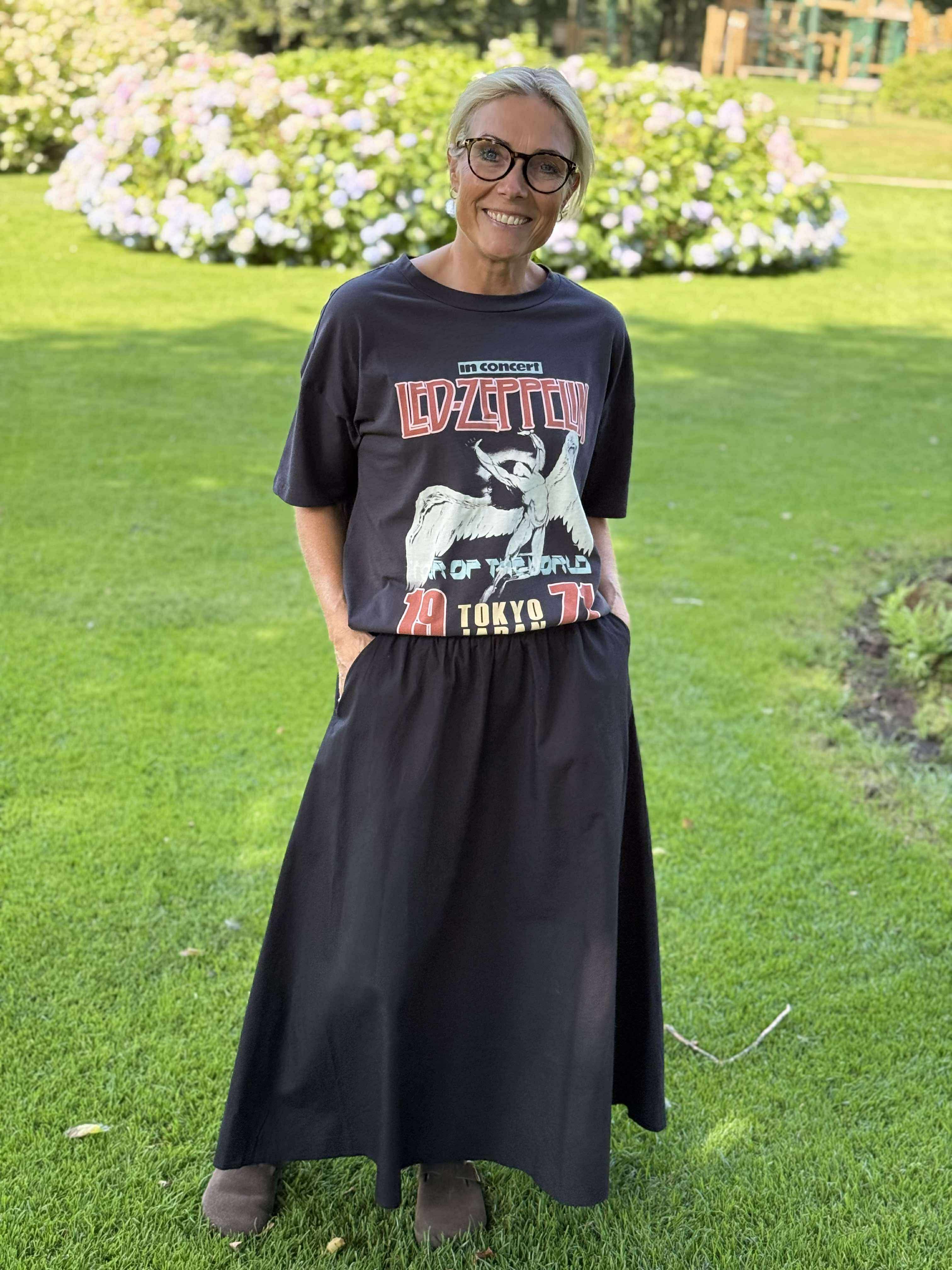 NMIDA T-Shirt - Obsidian